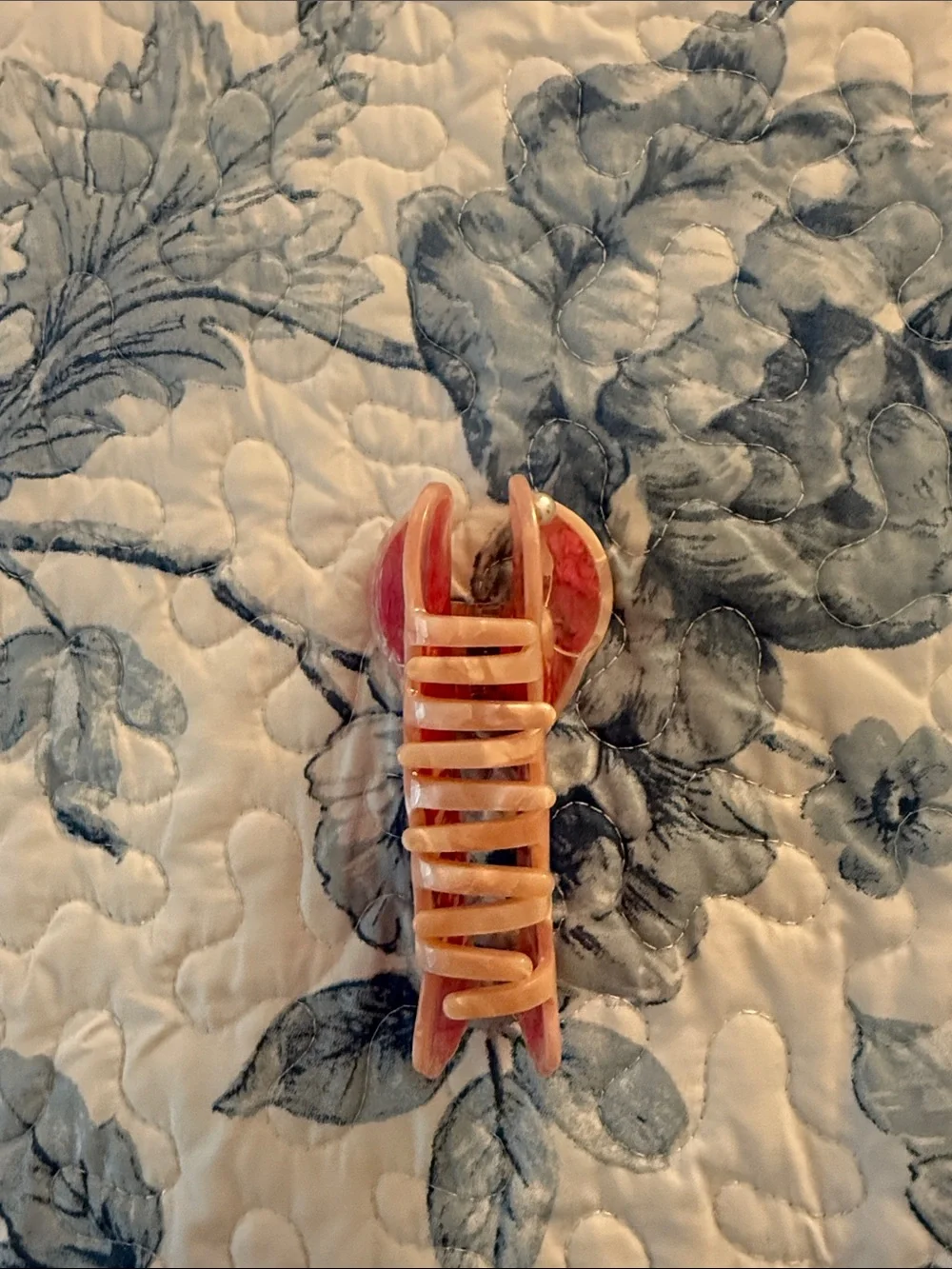 Red Resin Lobster Hair Claw